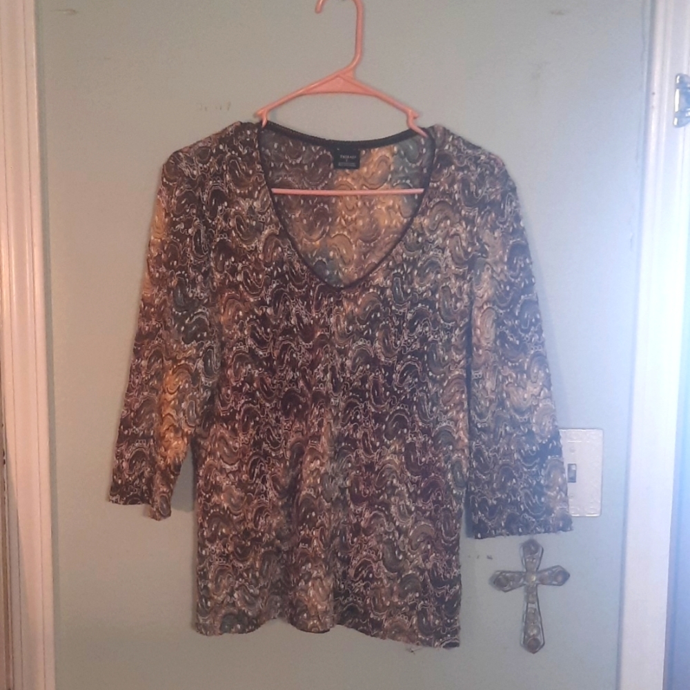 Tribal top